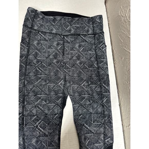 Lululemon Pace Rival Crop (22")Formation Legging Alpine White Black Womens SZ 4 - Picture 2 of 6